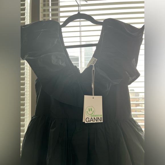 Ganni ruffle black dress - Picture 2 of 3
